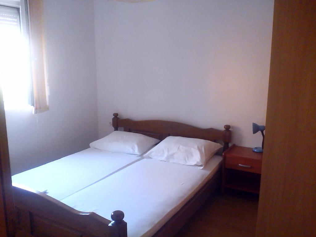 Apartments Malinska-Kajkic Pokoj fotografie